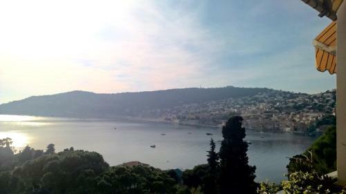 Apartamento Vintage Flat Overlooking Villefranche Bay