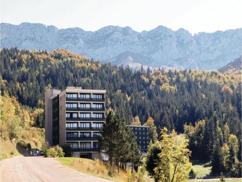 Two-bedroom Apartment In Villard De Lans