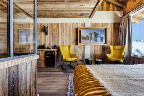 Luxury 8 Bedroom Apartment 380m2 - 2 551m Altitude