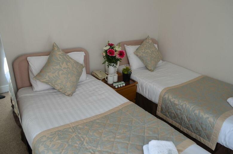 1 Lexham Gardens Hotel