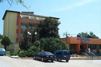 Hotel Briz 2