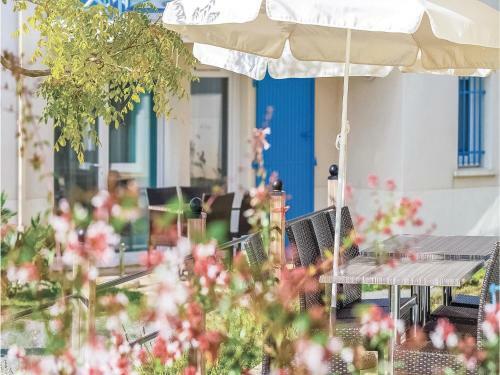 One-bedroom Apartment In Saint Palais Sur Mer