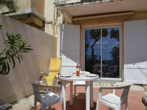Apartment Saint Pierre La Mer - 4 Pers, 40 M2, 3/2