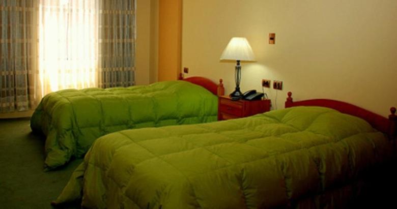Hotel Ensue�o