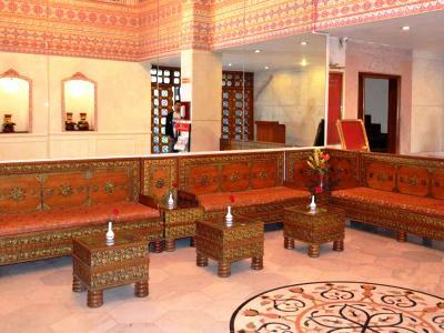 Grand Sartaj Hotel