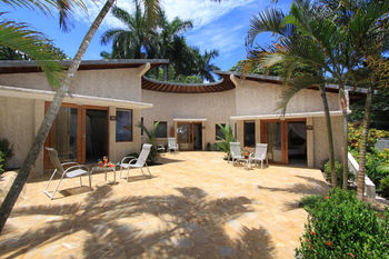 Hotel Tango Mar