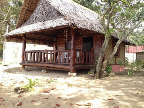 Hotel Koh Jum Freeda Resort