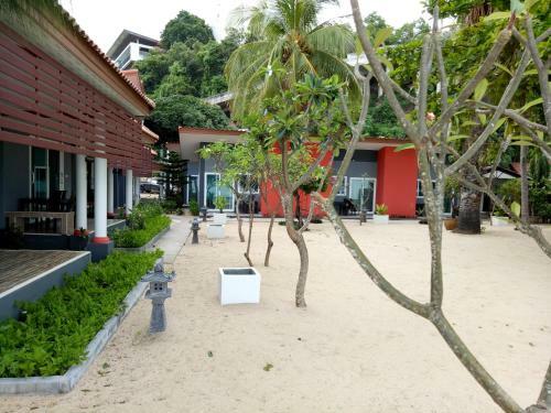 Maenam Villa Hotel