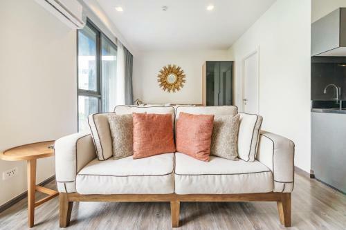 Apartamentos The Deck Patong By Favstay