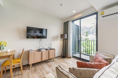 Apartamentos The Deck Patong By Favstay