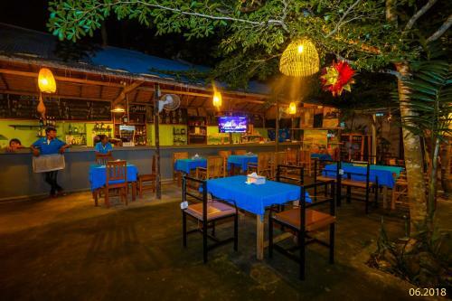 Apartamento Aristo 2 Phuket Beach Front - By Holy Cow 712