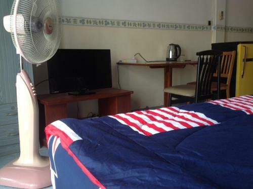 Hostal Ben & Lek Gay Friendly Guesthouse
