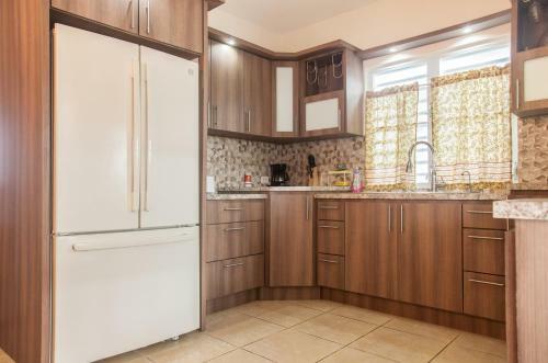 Casa Vacacional En Arenales Isabela