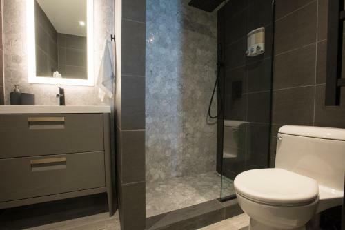Aparthotel Ocean View Deluxe Suite: Pvt. Beach & Pool