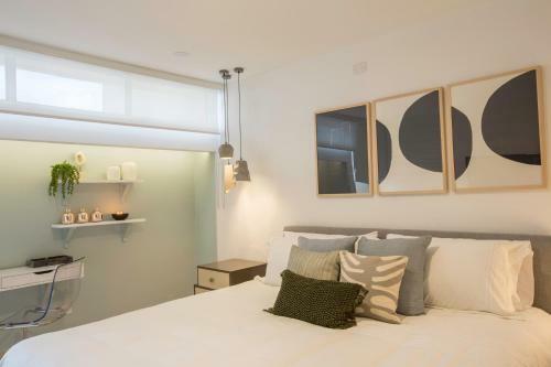 Aparthotel Ocean View Deluxe Suite: Pvt. Beach & Pool