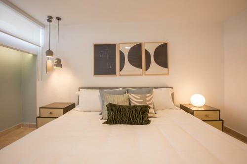 Aparthotel Ocean View Deluxe Suite: Pvt. Beach & Pool