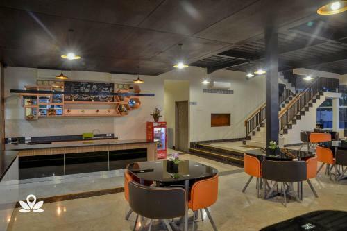 Hostal Zen Rooms Near Istana Plaza