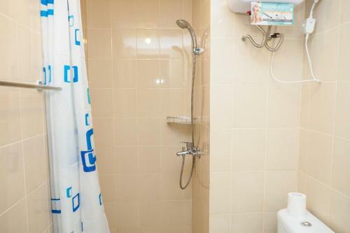 Comfortable 2br Parahyangan Residence Apartment By Travelio