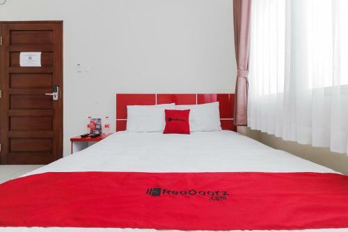 Bed & Breakfast Reddoorz @ Buah Batu 2