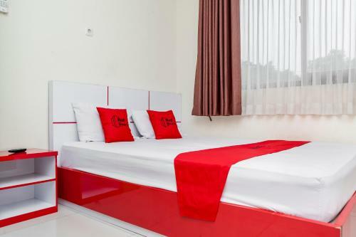 Bed & Breakfast Reddoorz @ Buah Batu 2