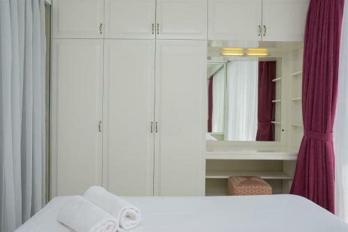 Spacious 1br Dago Suites Apartment By Travelio