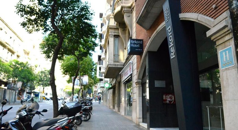 Hotel Rekord