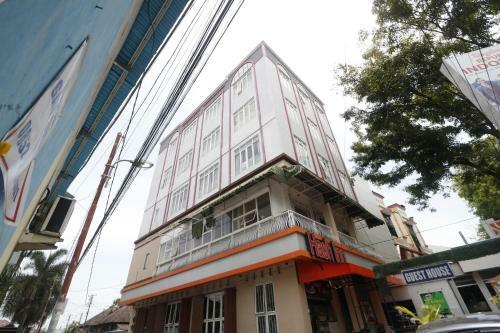 Hotel Reddoorz @ Ranotana Manado