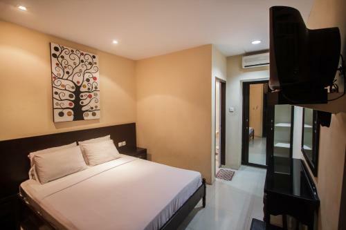Hostal Sri Ratu Hotel