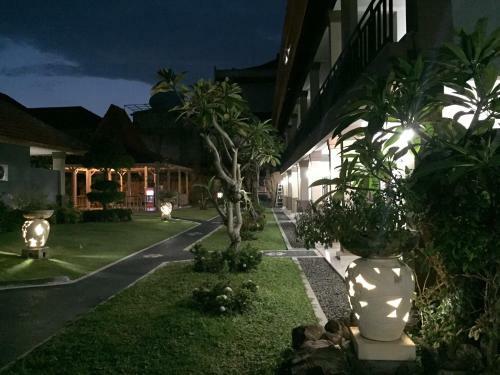 Hotel Agung Cottages