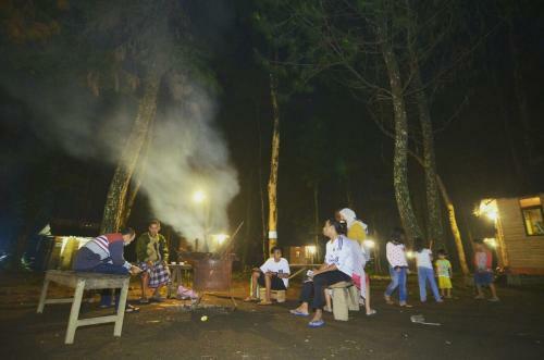 Wisata Pinus Songgon