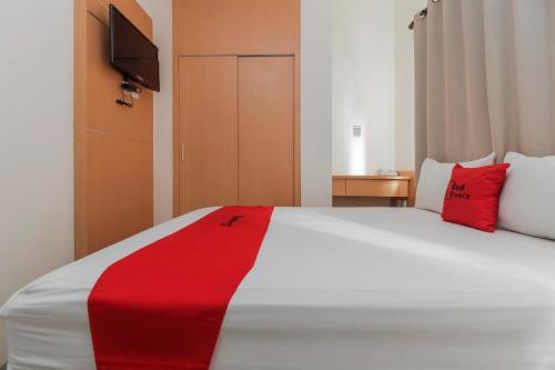 Hostal Reddoorz Plus Near Galaxy Bekasi