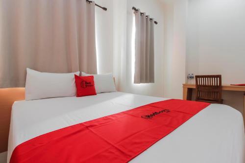 Hostal Reddoorz Plus Near Galaxy Bekasi