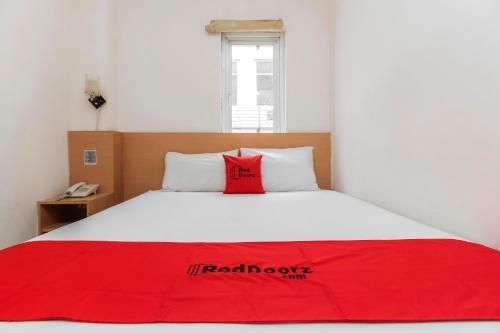 Hostal Reddoorz Plus Near Galaxy Bekasi