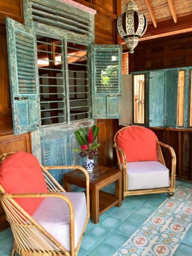 Villa Kampung Lestari
