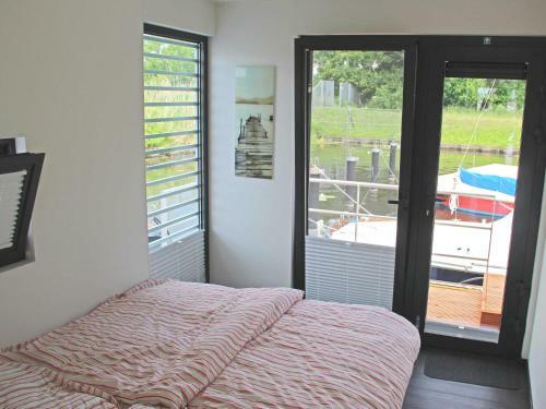 Hausboot Ueckermuende Typ Floating