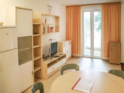 0-bedroom Apartment In Unterwellenborn