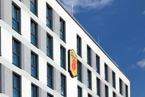 Hotel Super8 By Wyndham Oberhausen