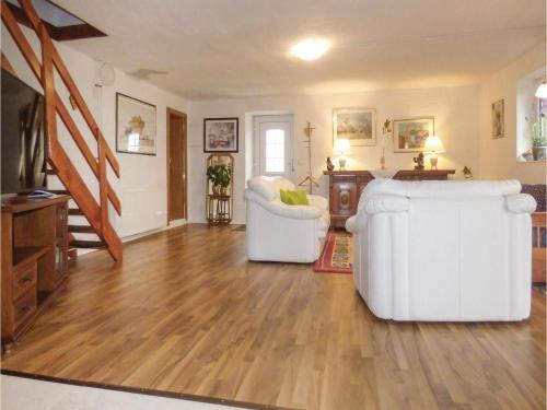 Three-bedroom Holiday Home In Hellenthal