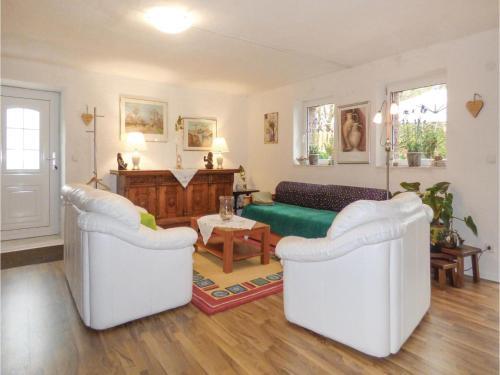 Three-bedroom Holiday Home In Hellenthal