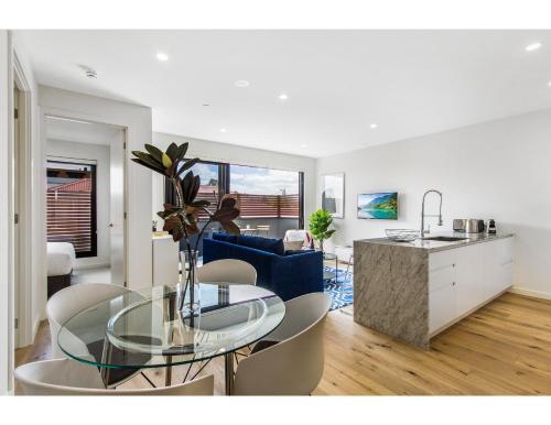Boutique Apartment In Quiet, Sought-after Suburb