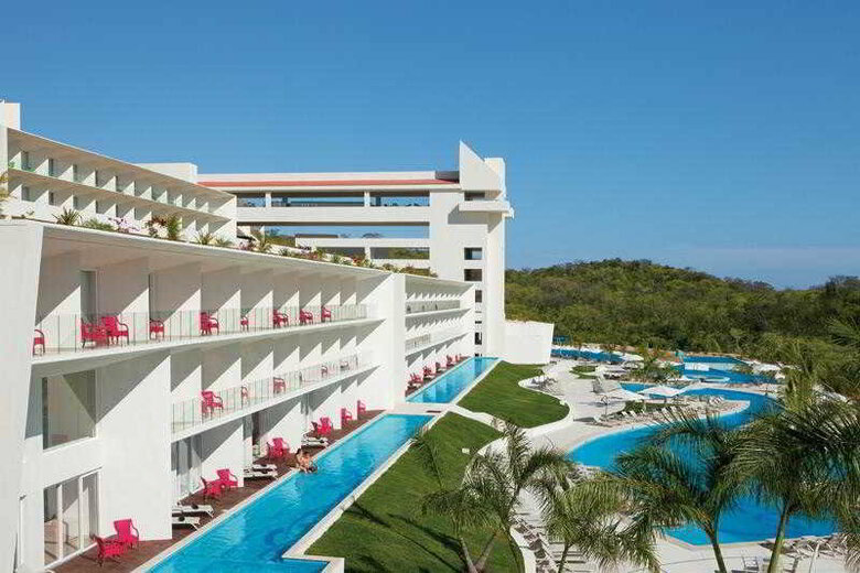 Hotel Secrets Huatulco Resort And Spa