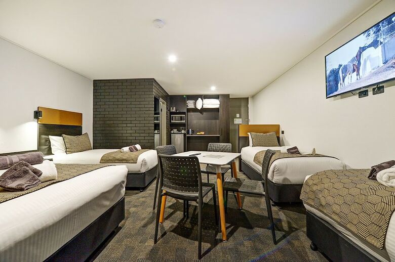 Hotel Cbd Motor Inn