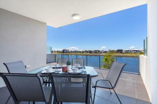 Apartamento Waterfront Retreat Lake Birtinya