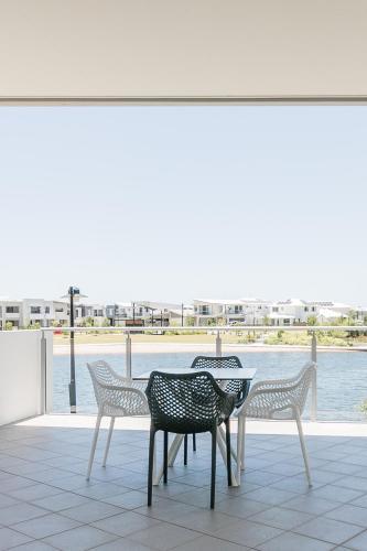 Apartamento Waterfront Retreat Lake Birtinya