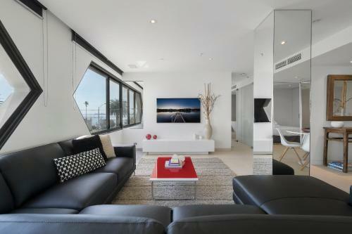 Elaine - Beyond A Room Luxury Beachside Apartments
