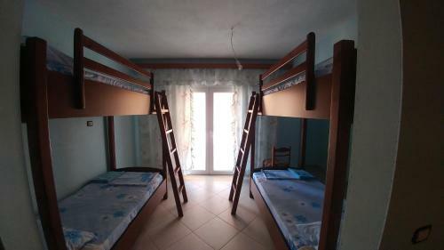 Mona`s Hostel