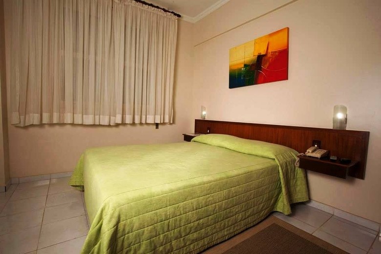 Carina Flat Hotel