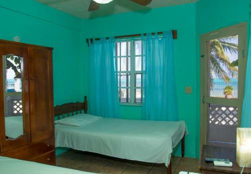Hotel Coastal Bay