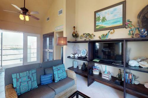 Suite G303 Mara Laguna