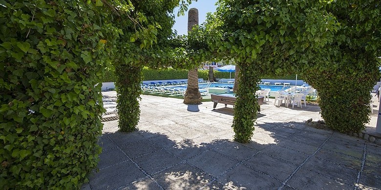 Azuline Hotel Llevant